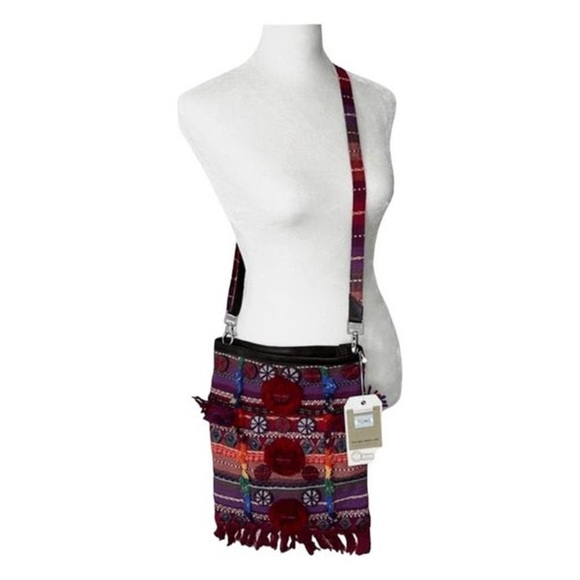 TOMS women’s Crossbody Bag Rainbow Summit Stripe Embellished Boho Tassel Artisan - Picture 5 of 16